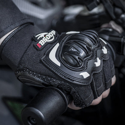 Lycra Meshed Protective Fingerless Gloves