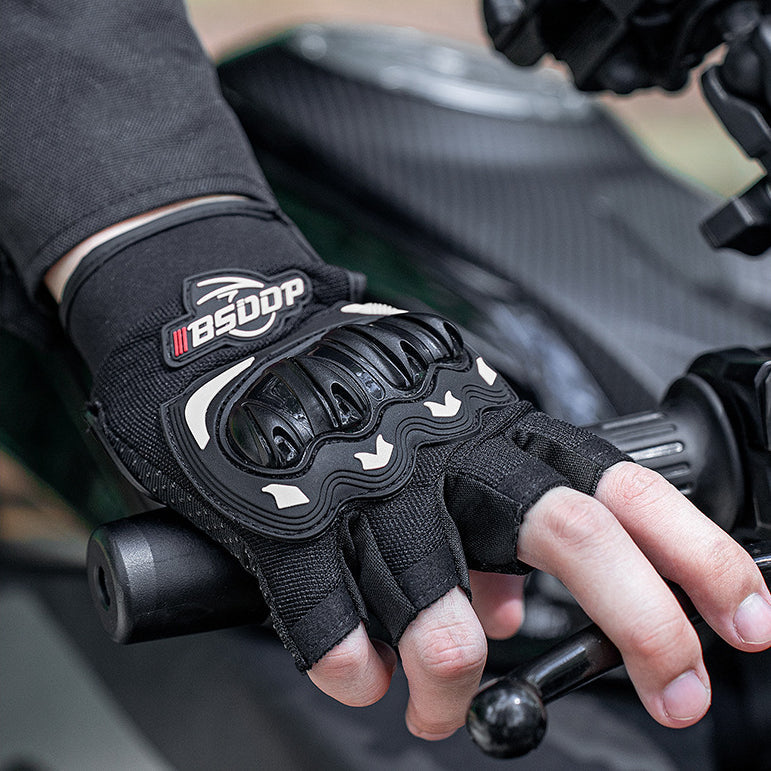Lycra Meshed Protective Fingerless Gloves